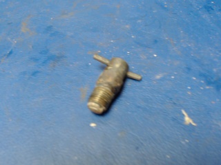 492 022 Piper - VALVE - (CCA-1550) drain